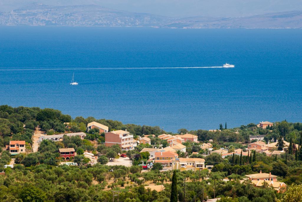 Memento Resort Kassiopi Exterior photo